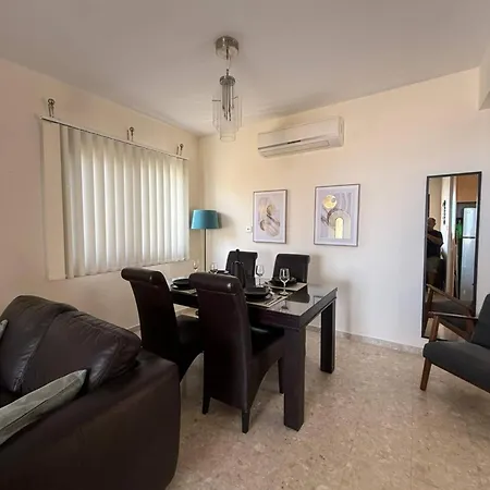 2 With Sunset View - Your Perfect Coastal Getaway *